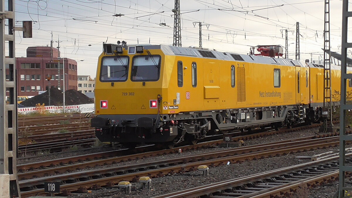 Schienenprüfzug 719.3  719 302  am 13.11.2018 Dortmund Hauptbahnhof