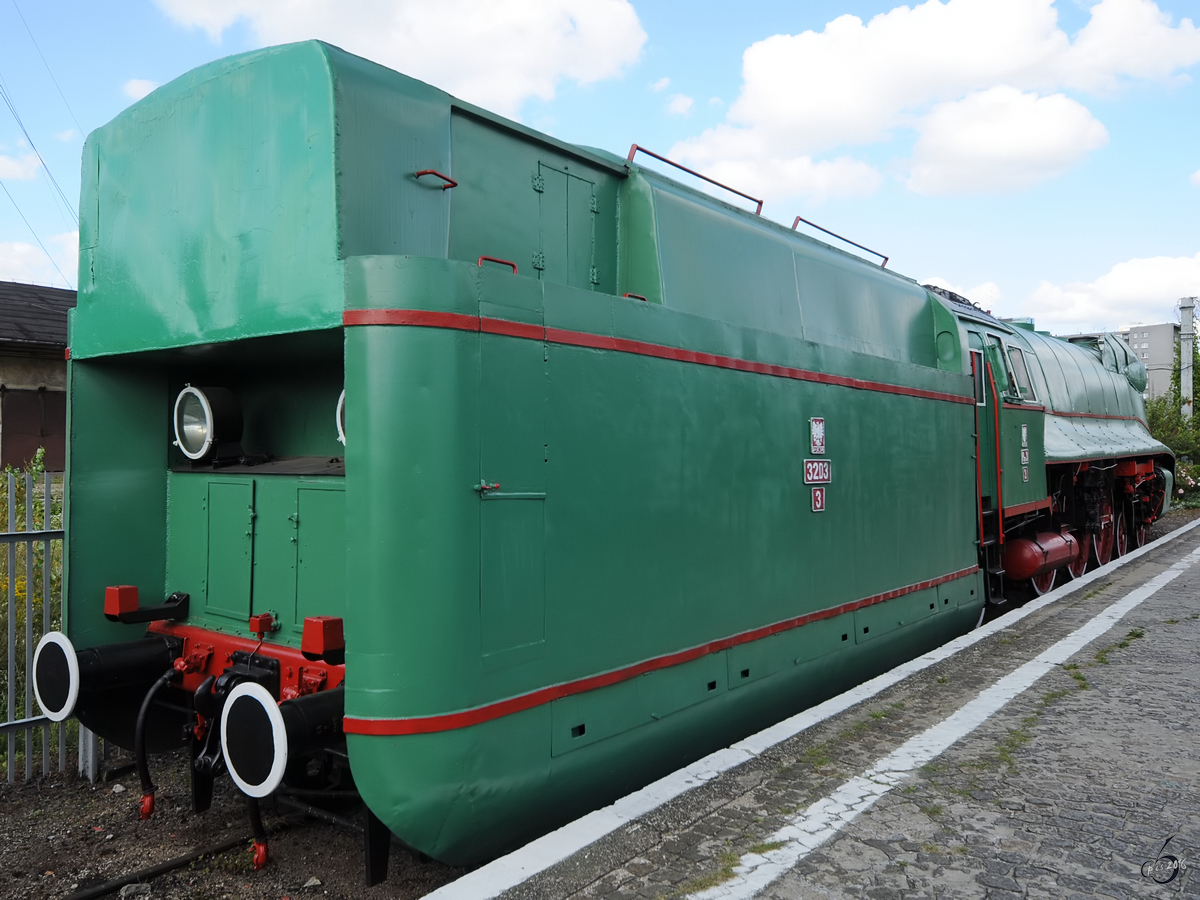 Schlepptender der Dampflokomotive Pm3 (BR 03.10) im Eisenbahnmuseum Warschau (August 2011)