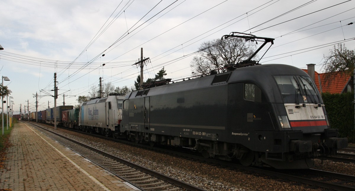Schöne Kombination. Die 182 561-1 ``Bosphorus Sprinter`` und 185 639-2 der Rurtalbahn Cargo sind am 12.11.2014 mit einem KLV auf der Westbahn unterwegs. Hier bei der Durchfahrt in Böheimkirchen Richtung Wien. Danke an den FDL für die Info.