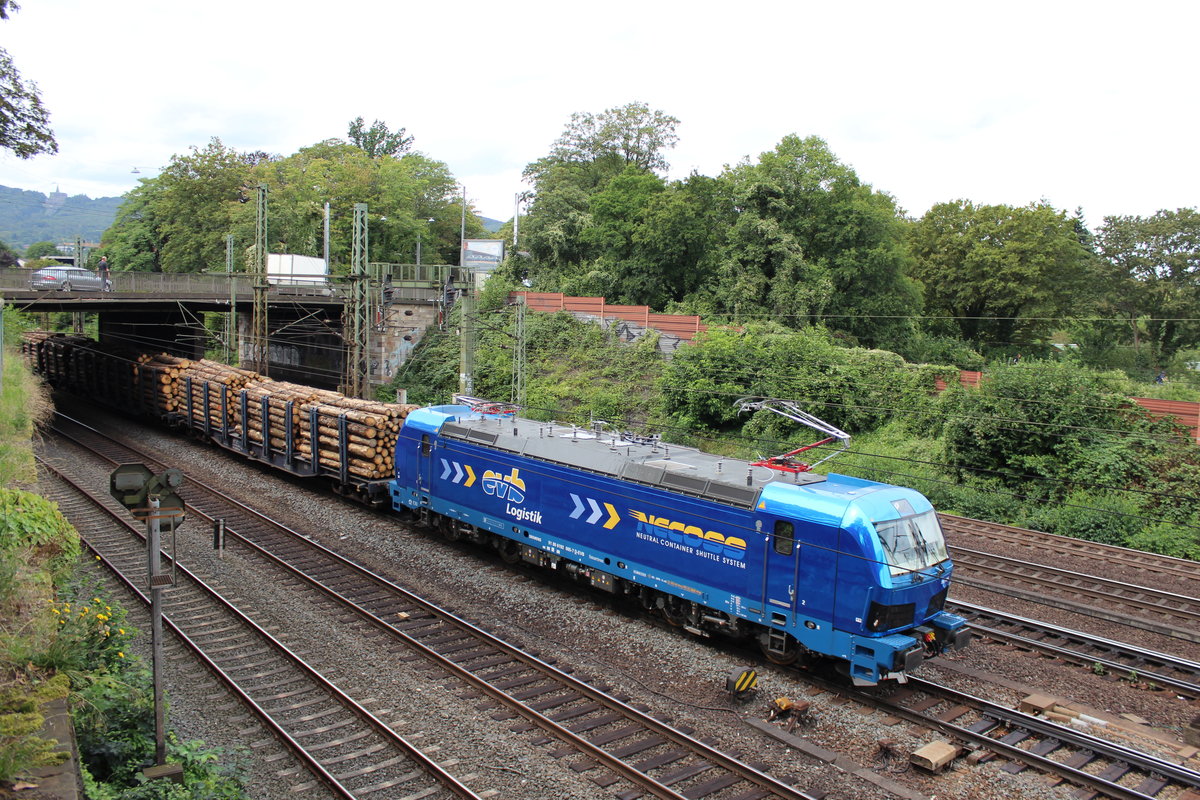 Schöne Überraschung: 192 005 am 20.08.2019 mit einem Holzzug in Kassel.
