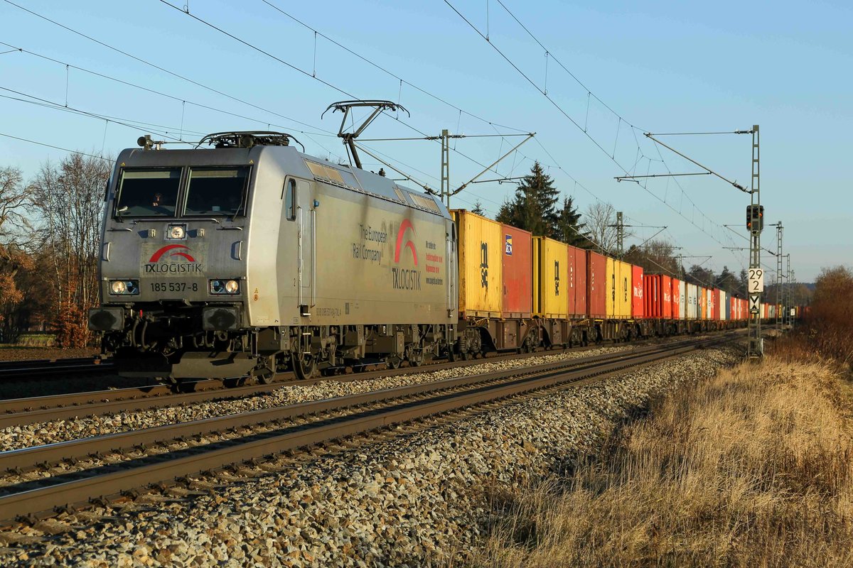 Schönes Abendlicht am 17.12.20 bei Zorneding.