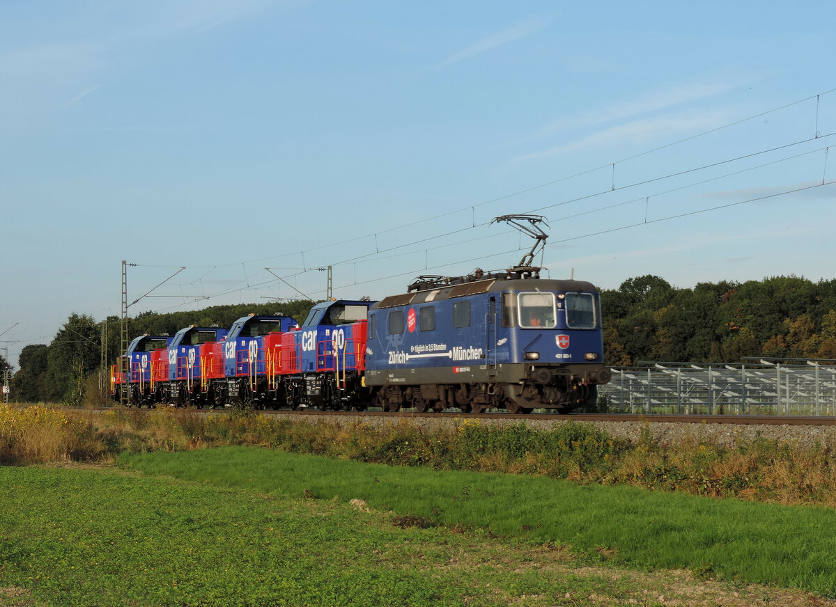 Schutterwald - 01/10/2021 : Die 421 383 überführt vier neue Prima H3 Alstomloks für die SBB.