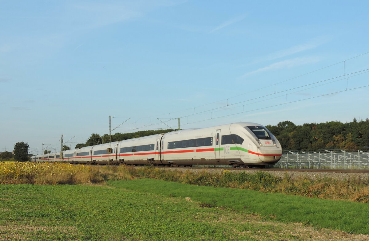 Schutterwald - 01/10/2021 : ICE 77 ven Hamburg Hauptbahnhof nach Zürich.