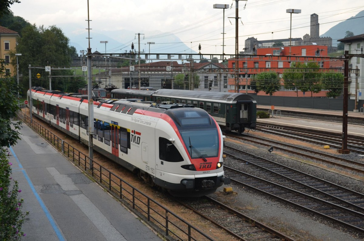 Schweiz ETR 150 Tilo 524 017 in Bellinzona 06.08.2012