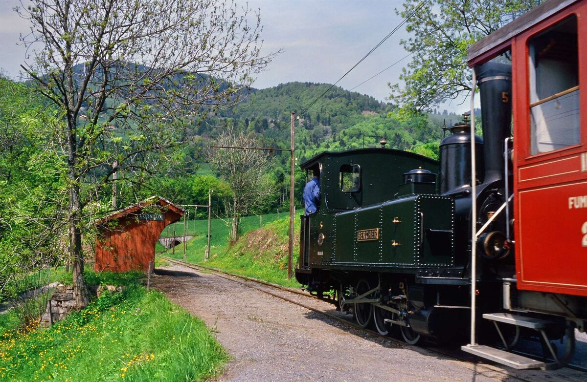 Schweizer Museumsbahn Blonay-Chamby (BC) mit Dampflok LEB G 3/3 Nr.5 an einem schönen Tag (18.05.1986)