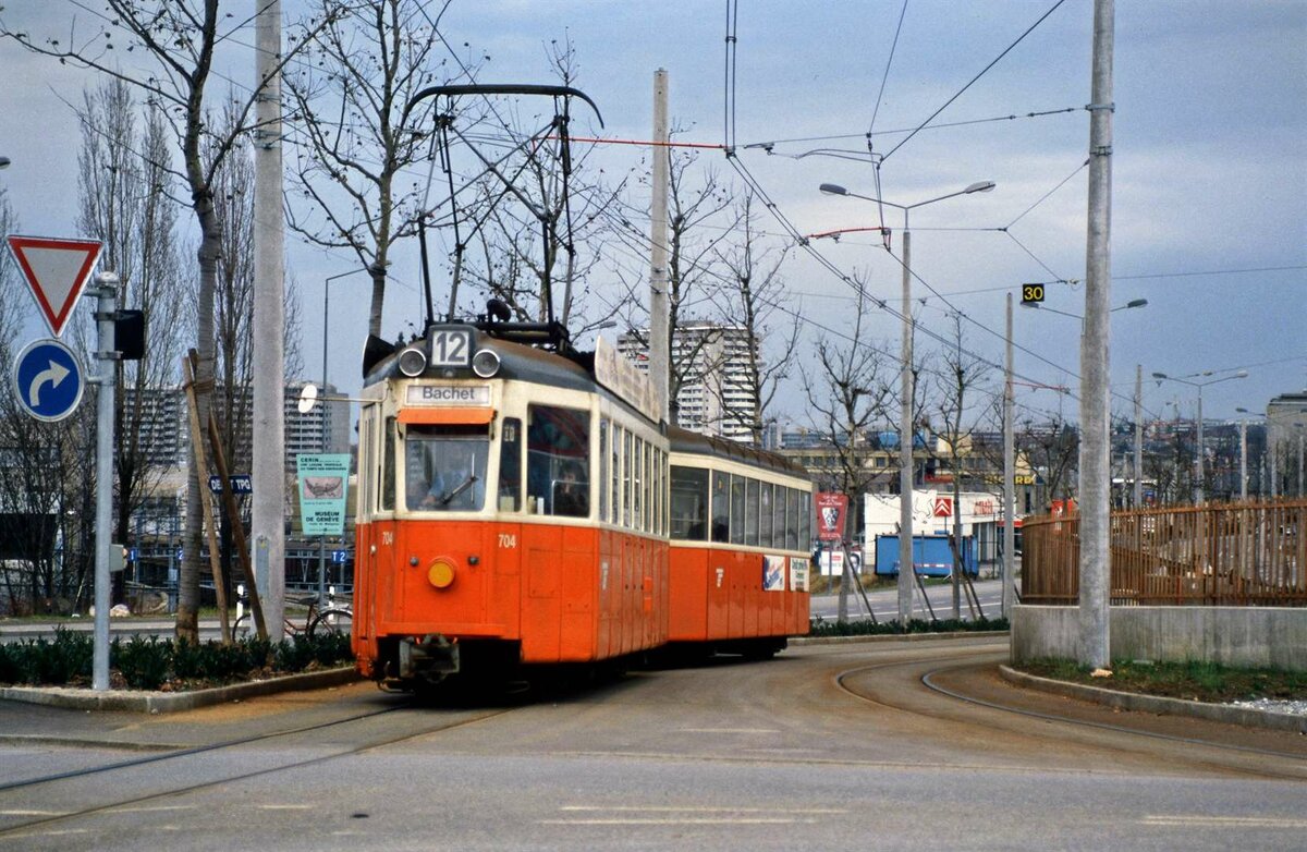Schweizer Standardwagen auf der Genfer Straßenbahnlinie 12.
Datum: 20.02.1988