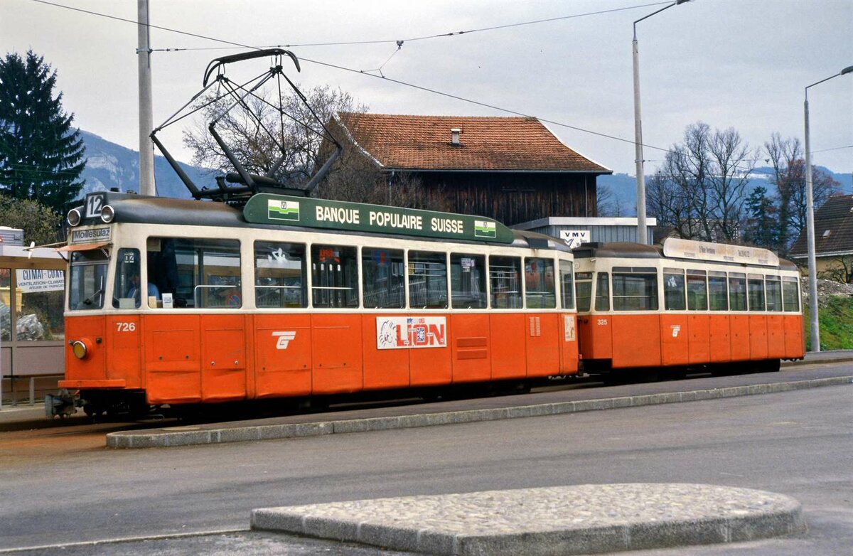 Schweizer Standardwagen (Be 4/4) der Genfer Straßenbahn. 1988 gab es nur eine Straßenbahnlinie in Genf (Linie 12).
Datum: 20.02.1988
