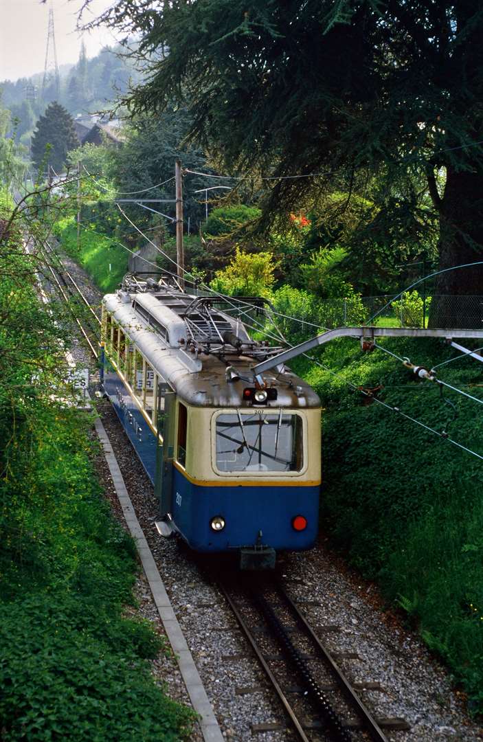 Schweizer Zahnradbahn Montreux-Glion.
Datum: 19.05.1986