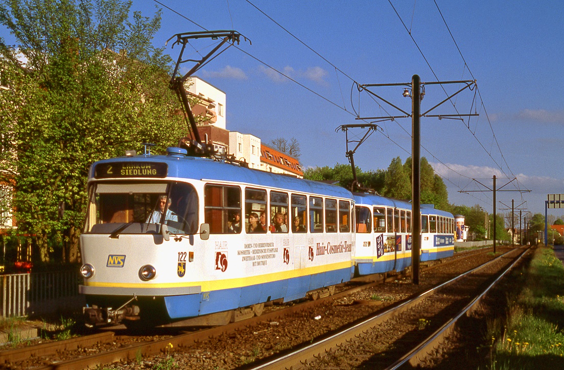 Schwerin 122 + 222 + 322, Ludwigsluster Chaussee / Slüterufer, 29.04.1999.