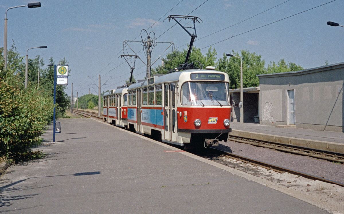 Schwerin NVS SL 3 (Tatra T3D 151) Neu Pampow am 12. Juli 1994. - Scan eines Farbnegativs. Film: Scotch 200. Kamera: Minolta XG-1.