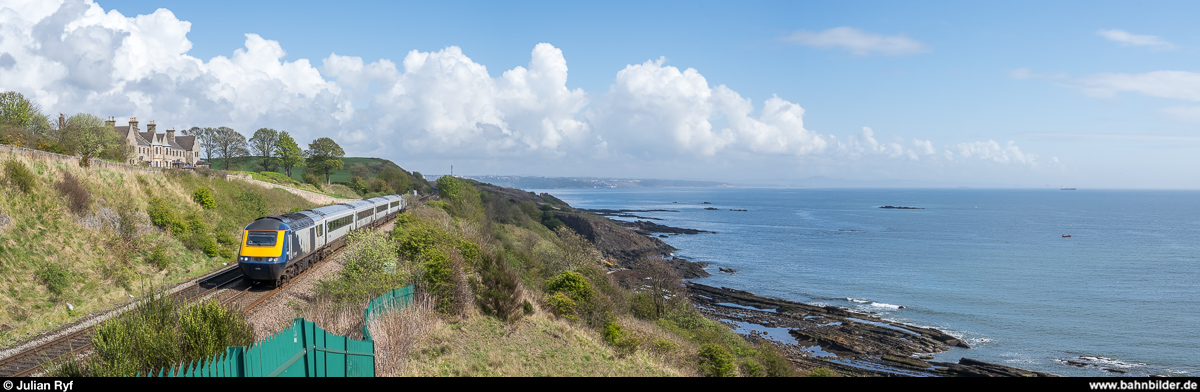 ScotRail HST 43168 am 27. April 2019 auf dem Weg von Aberdeen nach Edinburgh zwischen Kirkcaldy und Kinghorn. Der Zug präsentiert sich bereits komplett in der neuen ScotRail-Lackierung.