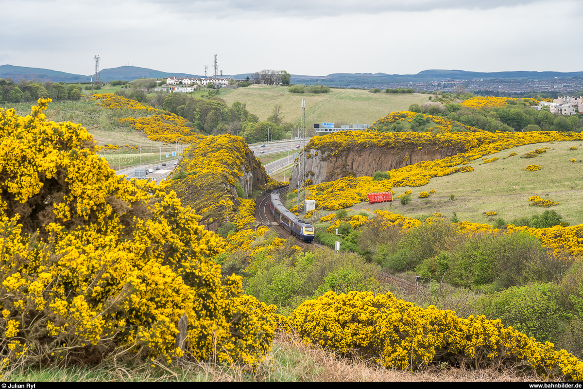 ScotRail HST auf dem Weg von Aberdeen nach Edinburgh Waverley am 26. April 2019 zwischen Inverkeithing und North Queensferry.