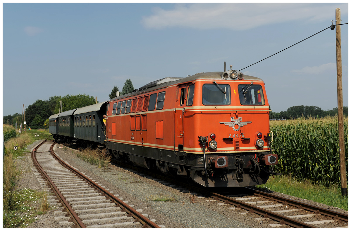 Sdz SR 17020 am 25.7.2015 bei der Durchfahrt in Weitersfeld.