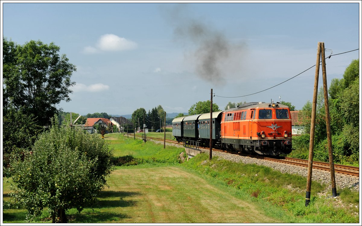 Sdz SR 17020 kurz nach Purkla in Unterpurkla am 25.7.2015 aufgenommen.