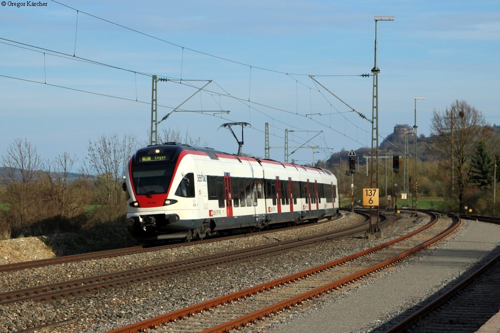 Seehas 521 206 bei der Einfahrt in Welschingen-Neuhausen, 12.04.2015.
