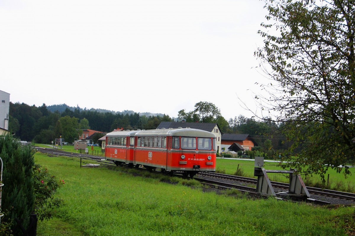 Seit dem Rückbau des Bahnhofes Schwanberg in eine Halte und Ladestelle war wohl kein Ürdinger mehr hier abgestellt. VB 10.02 und VB10.12 am 13.09.2014 