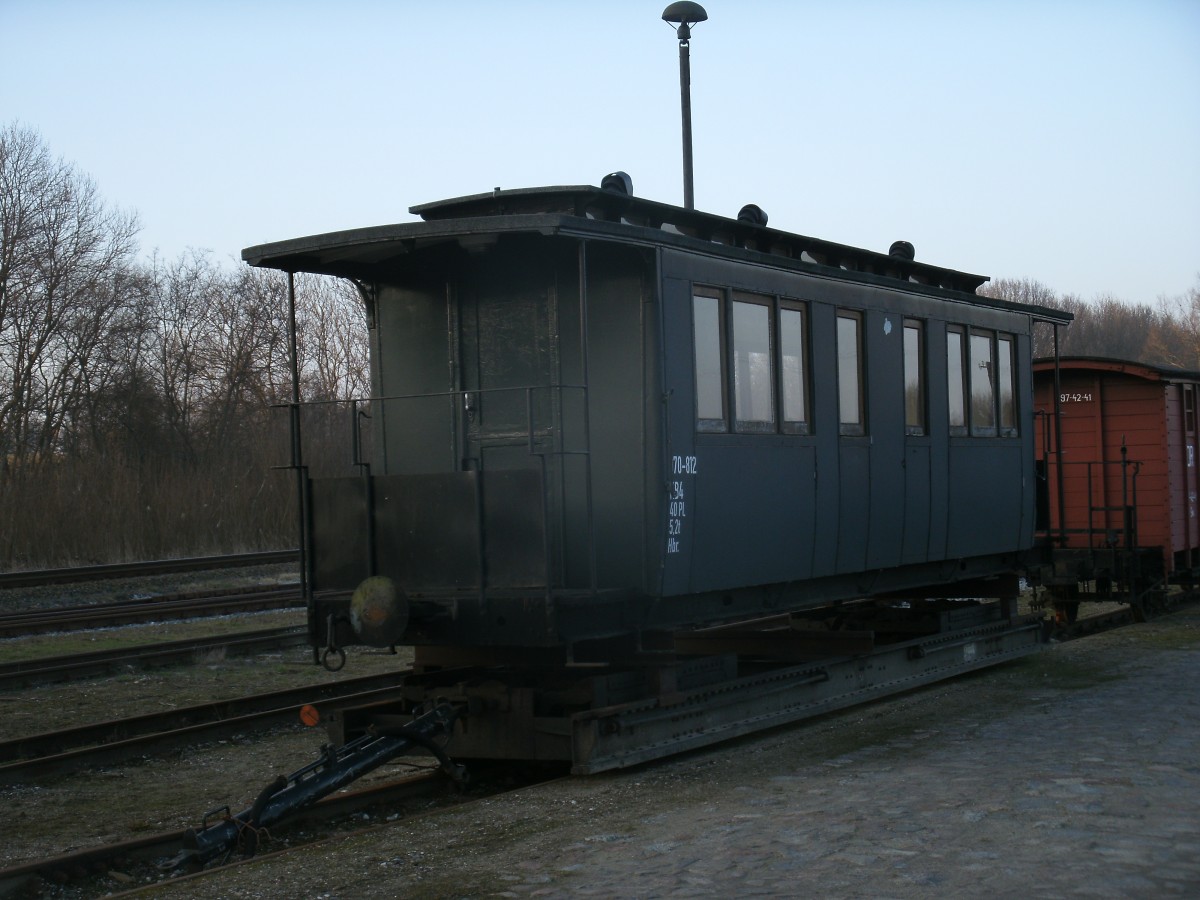 Seit einiger Zeit steht der KB4 970-812 auf einem Rollwagen im Putbuser Traditionsbereich.Fotografiert am 25.Februar 2014.