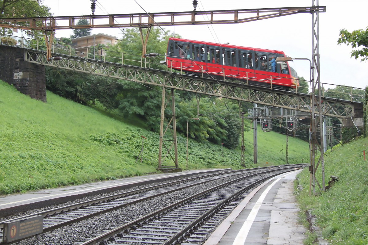 Seit ber 120 Jahren fhrt die Standseilbahn auf den Luganeser Hausberg San Salvatore(912 m..M.)mit seinem grandiosen Ausblick. Lugano-Paradiso.11.09.13

