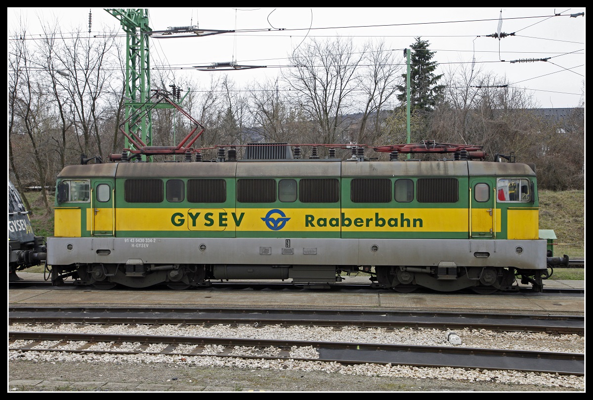 Seitenansich der 430 334 in Sopron am 13.03.2019.