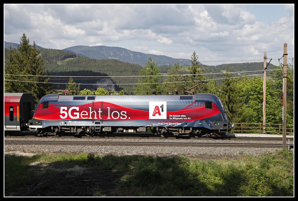 Seitenansicht der 1116 231 bei Wolfsbergkogel am 27.05.2020.