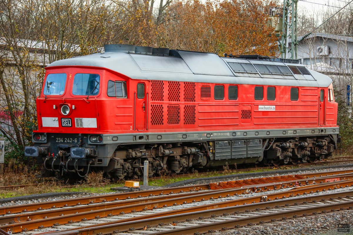 SEL 232 242-6 in Düsseldorf Eller, Dezember 2020.