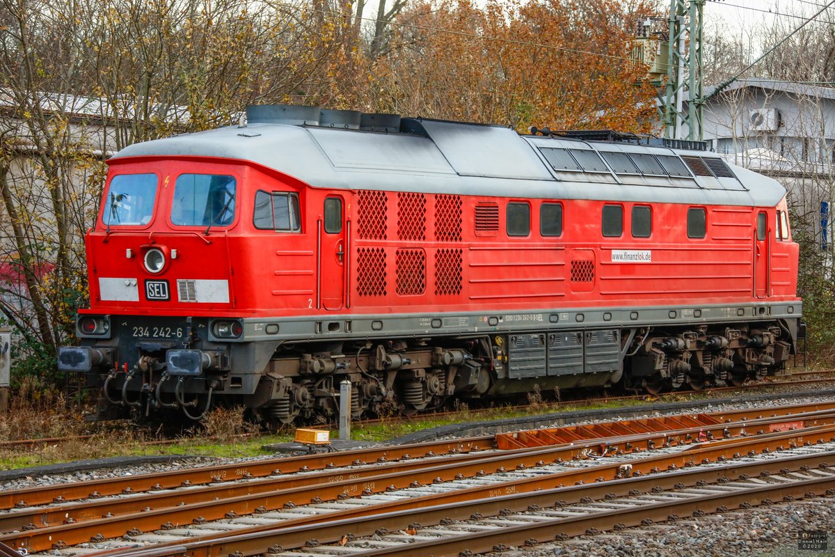 SEL 234 242-6 in D�sseldorf Eller, Dezember 2020.