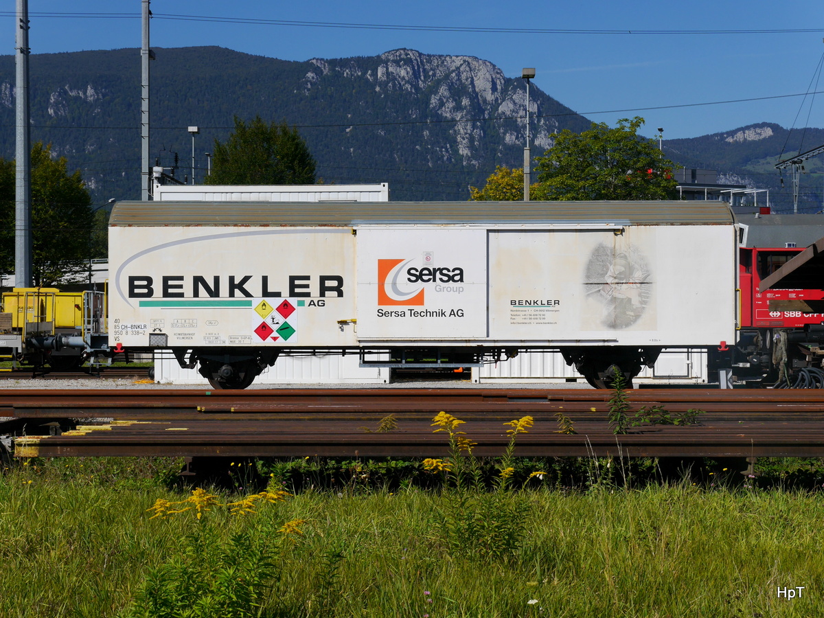 Sersa / Benkler - Materialwagen Vs 40 85 95 08 338-2 im Bahnhofsareal von Solothurn am 21.09.2017
