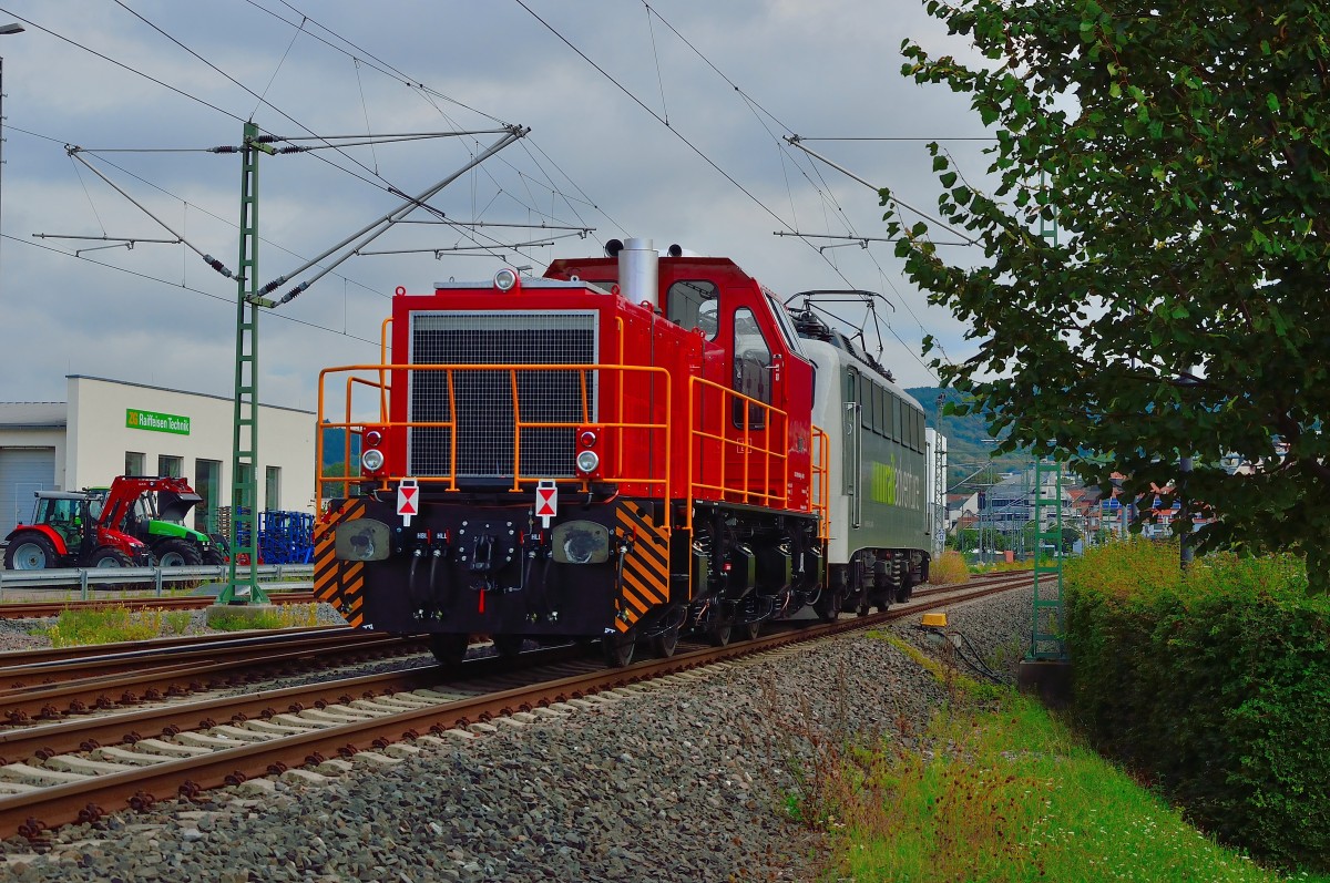 Servus 2970 003-0 und sei recht fleissig in Linz.....hoffentlich brauchst du nicht so bald wieder nach Mosbach zurck kommen......jetzt zieht die 139 558-1 mit ihrer Fracht nach Osterburken. 7.9.2013
