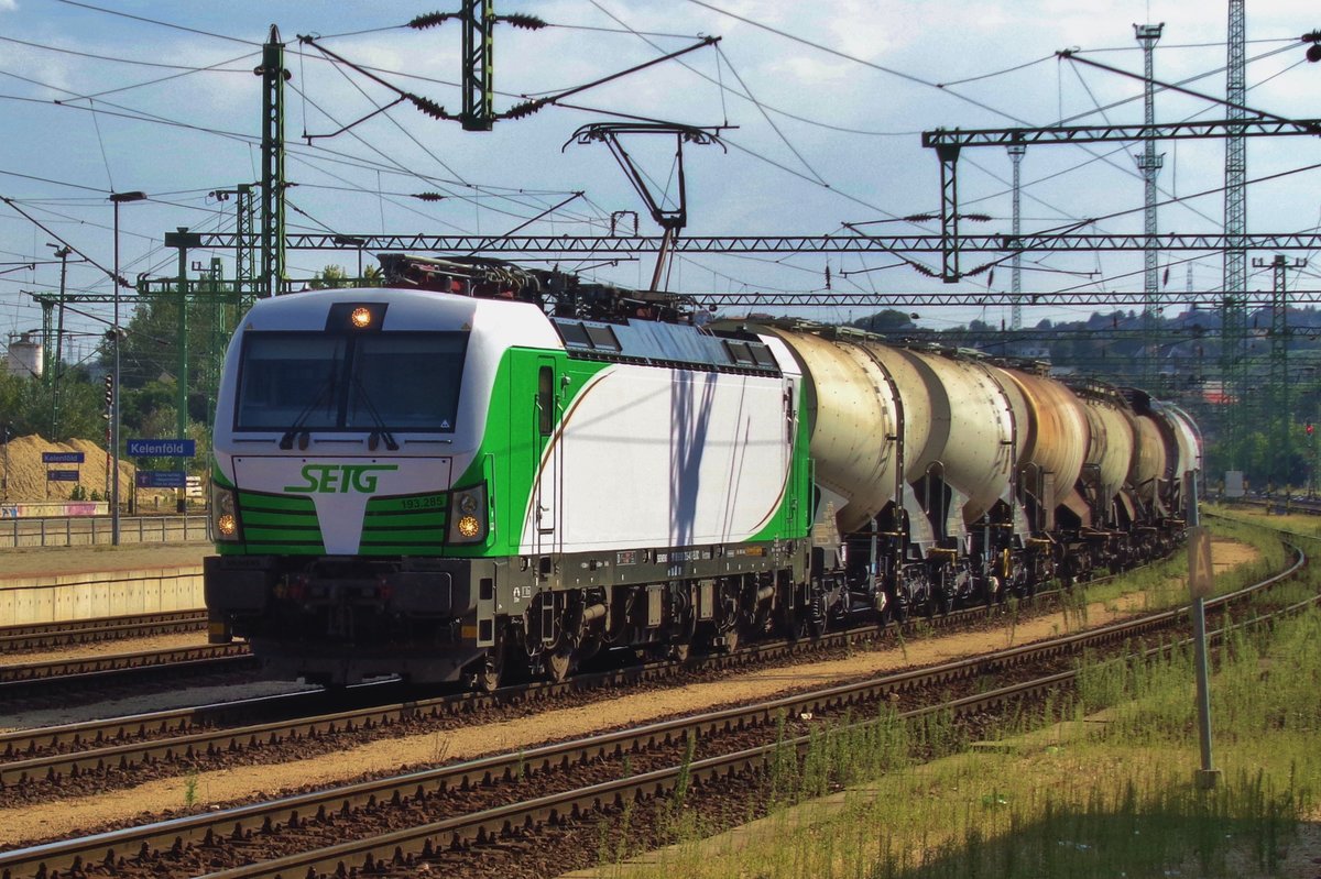 SETG 193 285 meldet sich mit ein KLV am 10 September 2018 in Kelenföld.