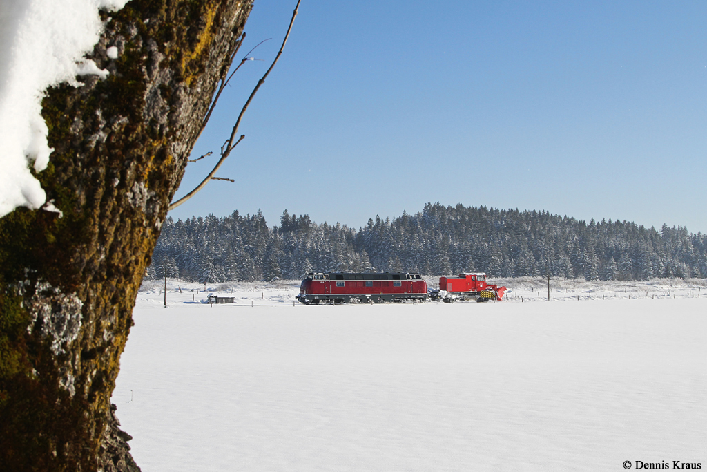 SGL V270.10 mit Schneepflug am 01.01.2015 bei Leuterschach.