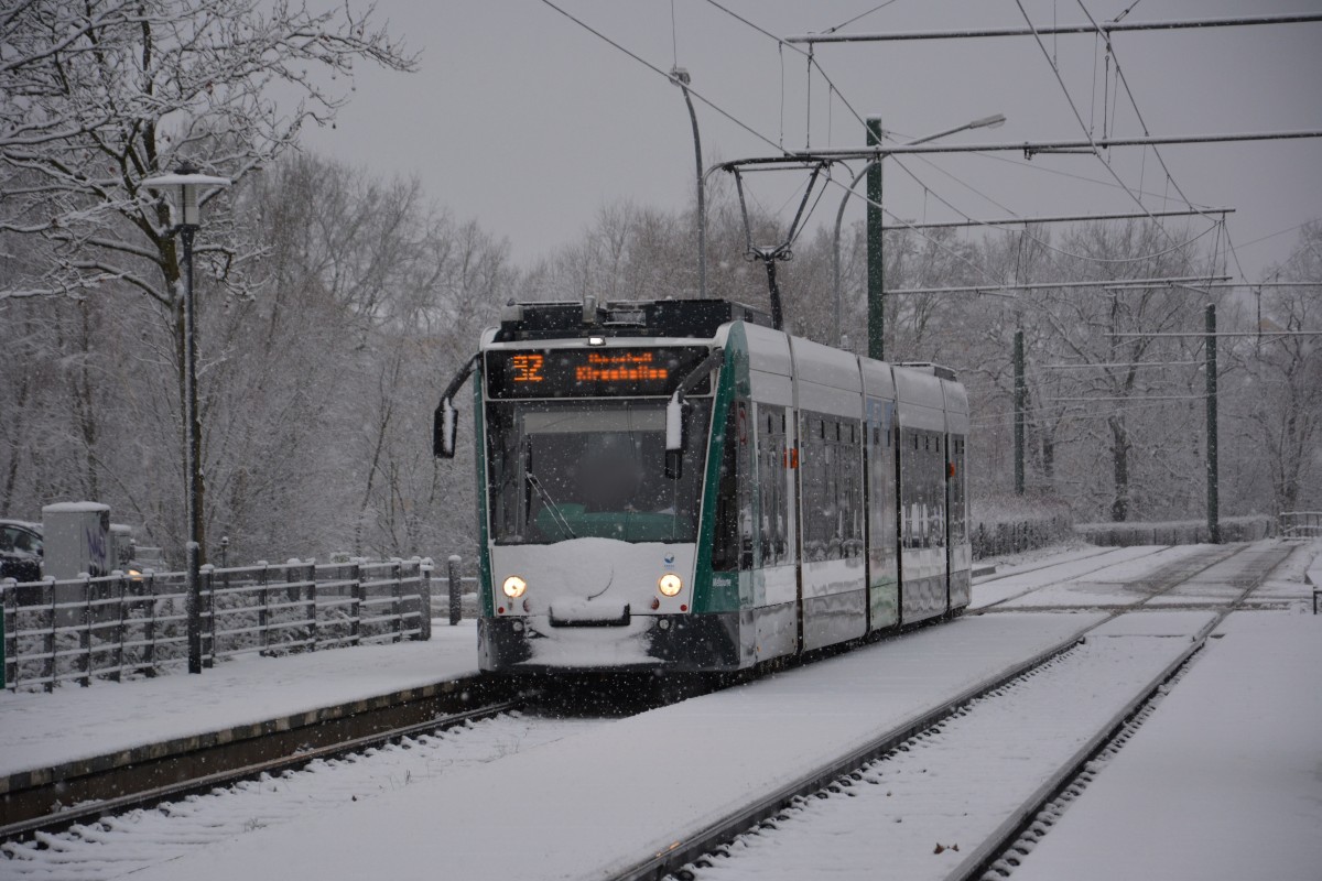 Siemens Combino 409  Melbourne  unterwegs auf der Linie 92 am 26.12.2014 Robert-Baberske-Straße.  