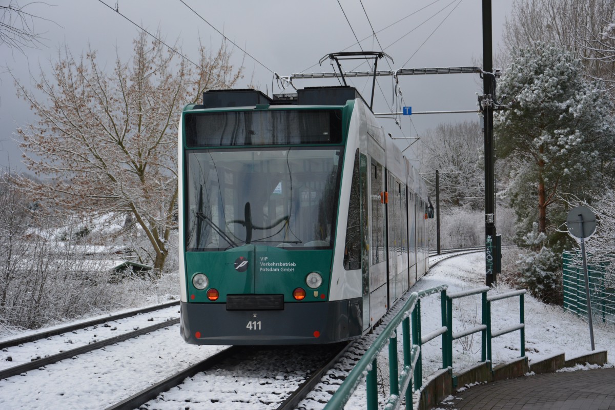 Siemens Combino 411  Bern  unterwegs auf der Linie 93/Betriebsfahrt am 26.12.2014 Bisamkiez.
