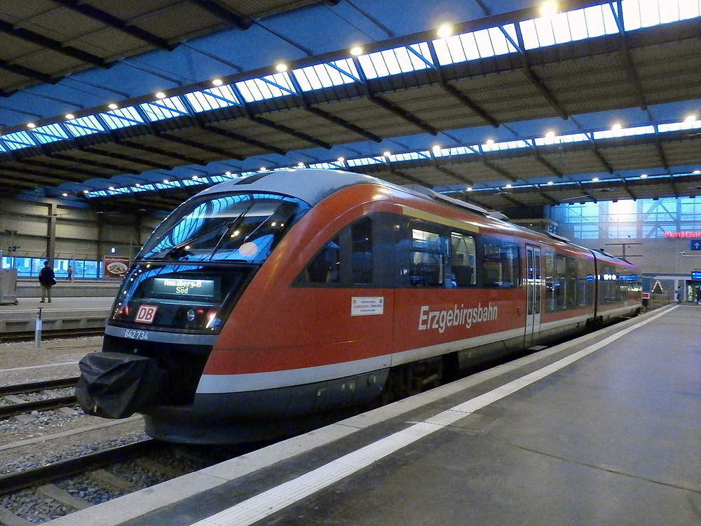 Siemens Desiro der Erzgebirgsbahn auf der Linie nach Annaberg-Buchholz. (23.12.2014, Chemnitz)