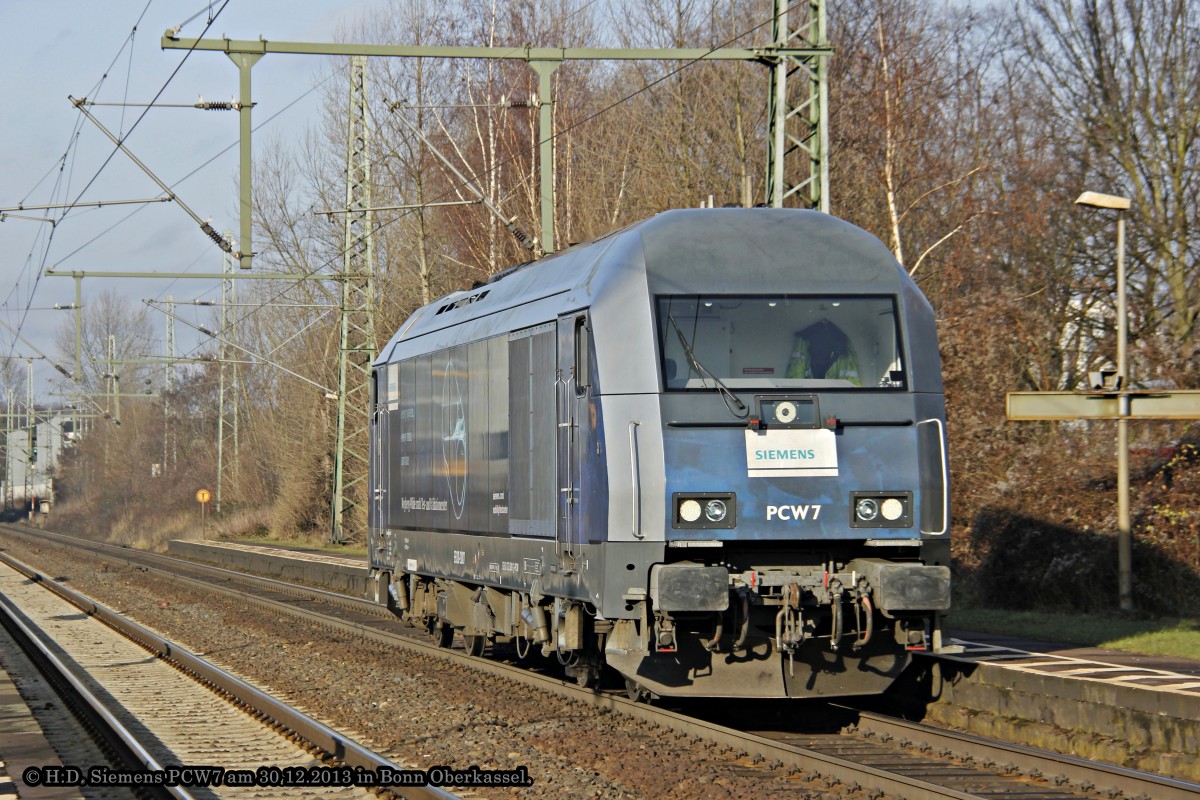 Siemens PCW 7 (223 081-1) als Lz am 30.12.2013 in Bonn Oberkassel.