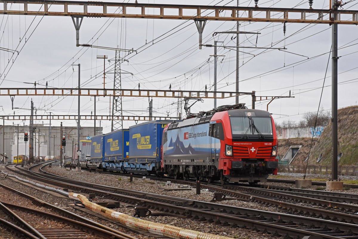 Siemens Vectron 193 478-5 durchfährt den Bahnhof Pratteln. Die Aufnahme stammt vom 28.01.2019.