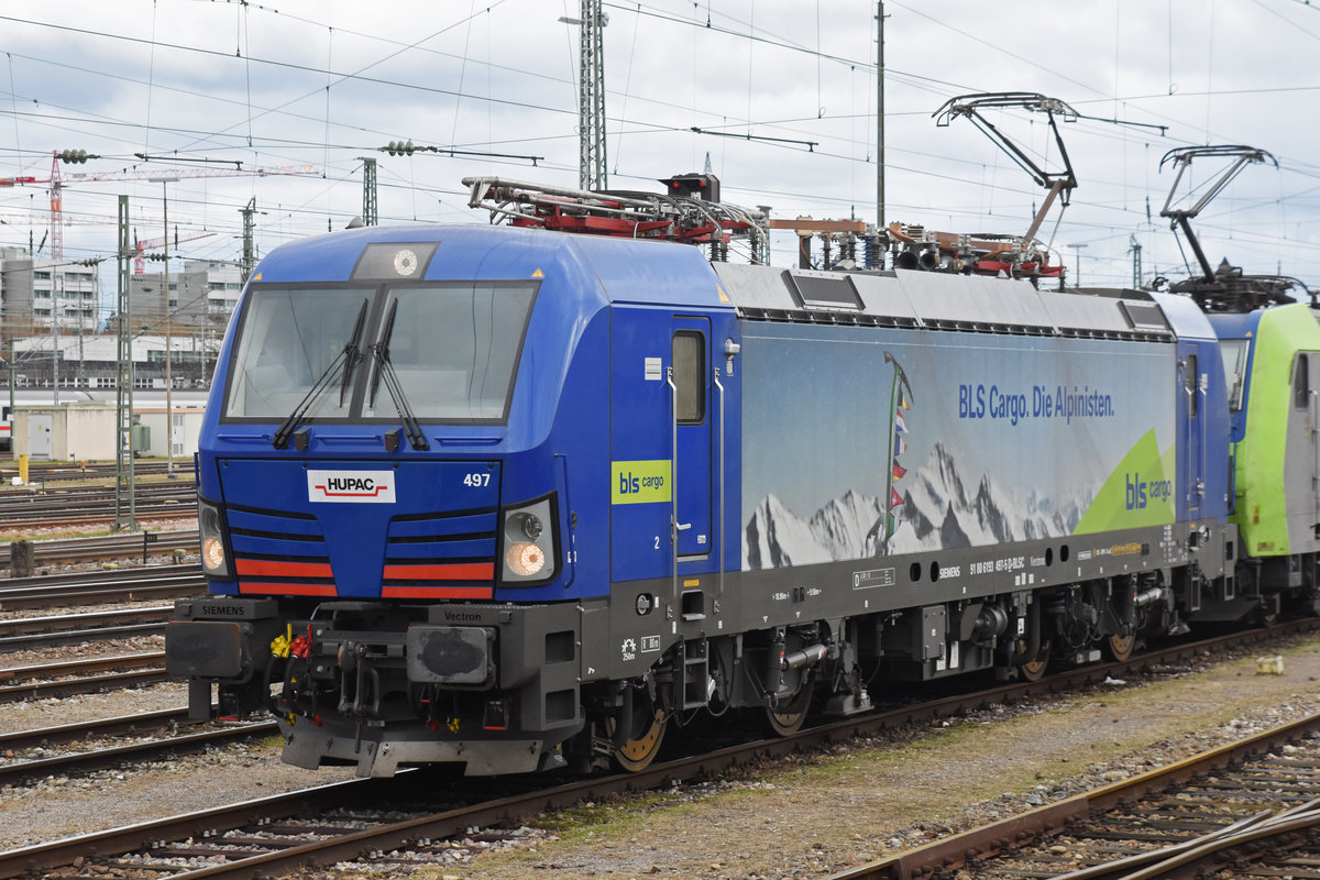 Siemens Vectron 193 497-5 wird in der Abstellanlage beim badischen Bahnhof aufgerüstet. Die Aufnahme stammt vom 03.12.2018.