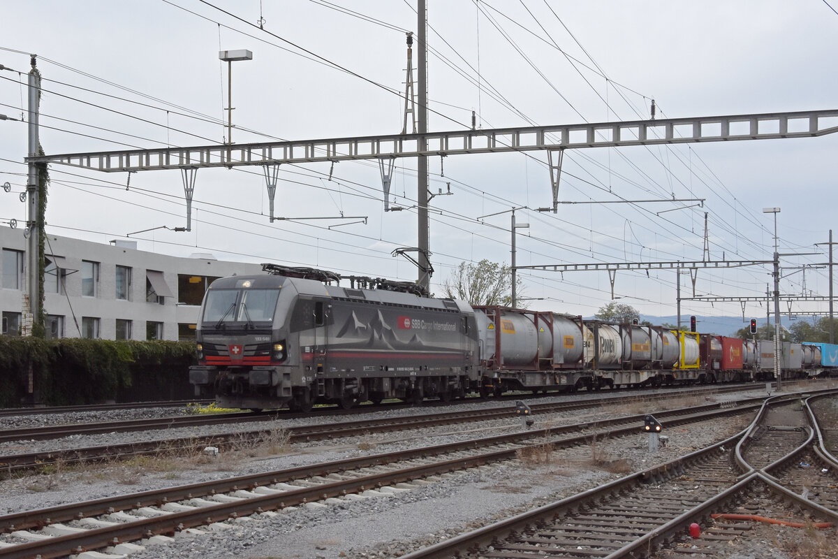 Siemens Vectron 193 540-2 durchf�hrt am 24.09.2026 den Bahnhof Kaiseraugst.