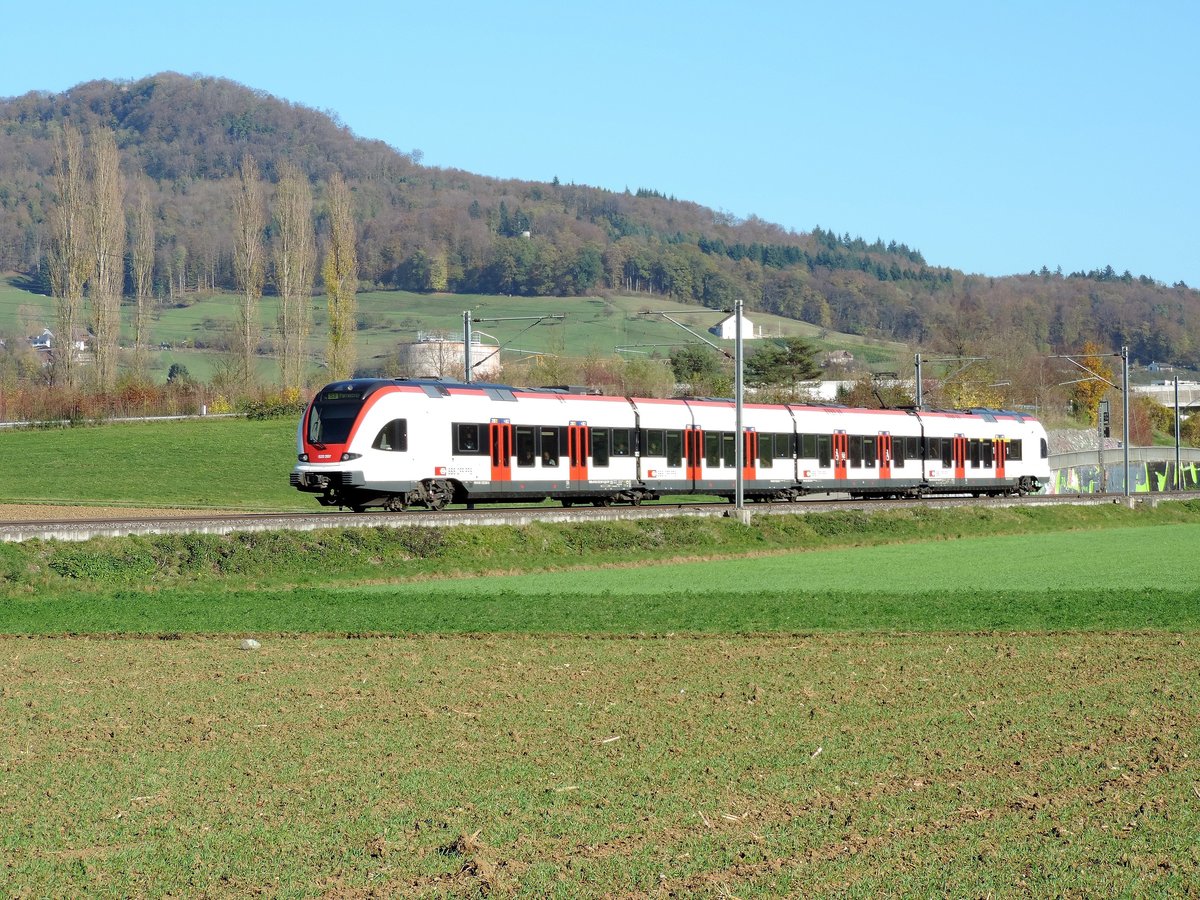 Sissach - 31.10.17 : RABe 522 207 - S3 17350 Olten - Porrentruy.