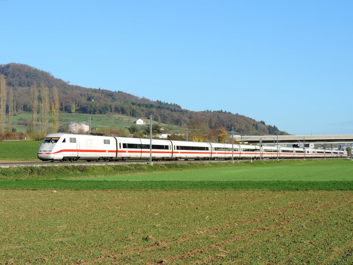 Sissach - 31.10.2017 : ICE 70 Zürich - Hamburg-Altona.