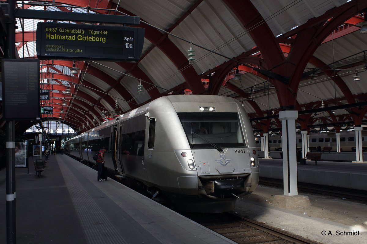 SJ 3000 im Bahnhof Malmö Central vir der fahrt nach Göteborg. Aufgenommen am 22.5.2016