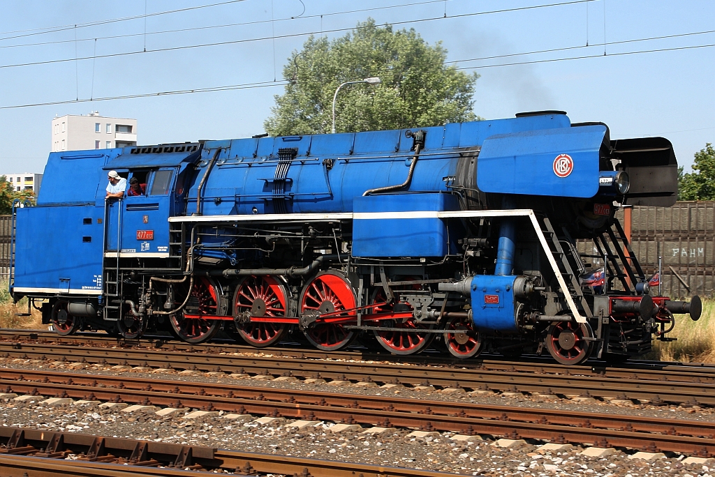 SK-ZSR 90 56 2 477 013-7, historisch angeschrieben als CSD 477 013, am 17.Juni 2018 in Bratislava Petrzalka.