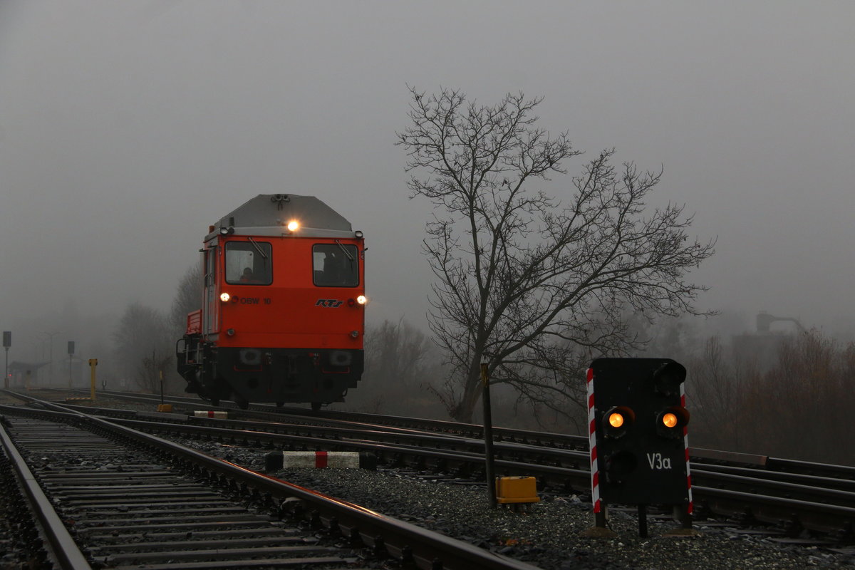SKL treffen die 2te. In frischem Orange flitzt der OBW 10 aus Deutschlandsberg hinaus.
25.November 2016