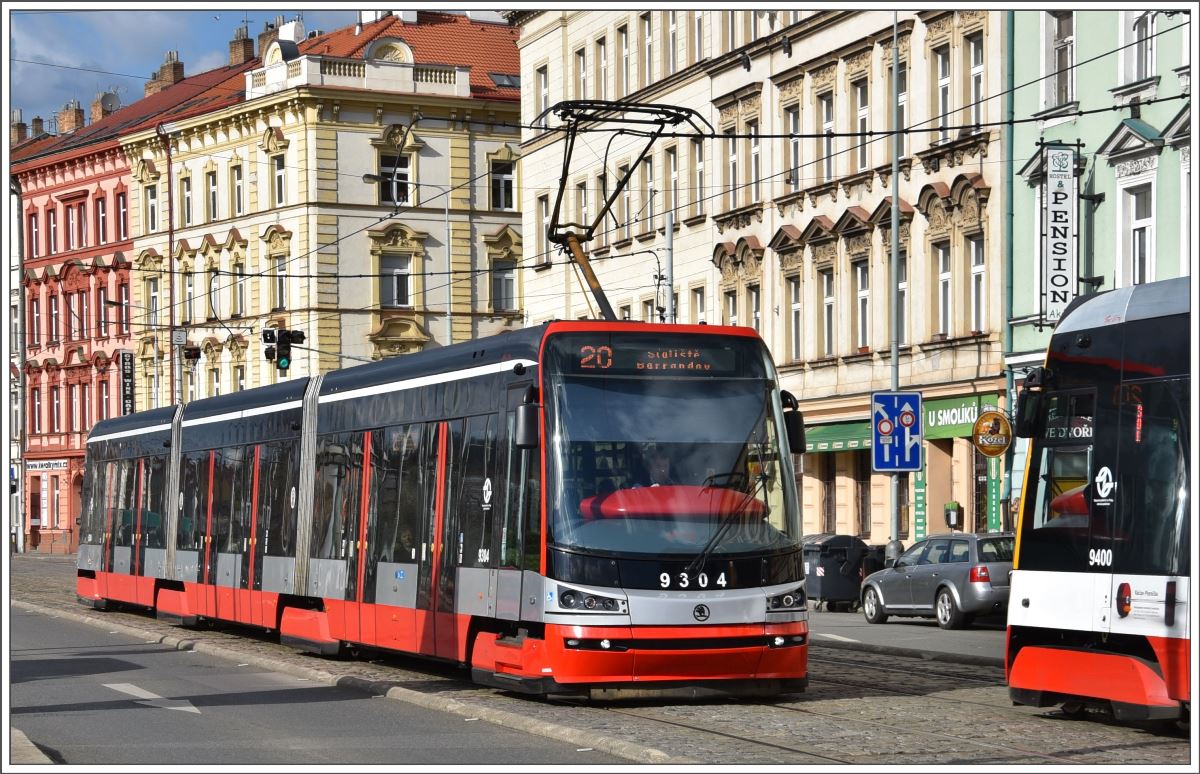 Skoda 15T 9304 in Praha-Smichov. (06.04.2017)