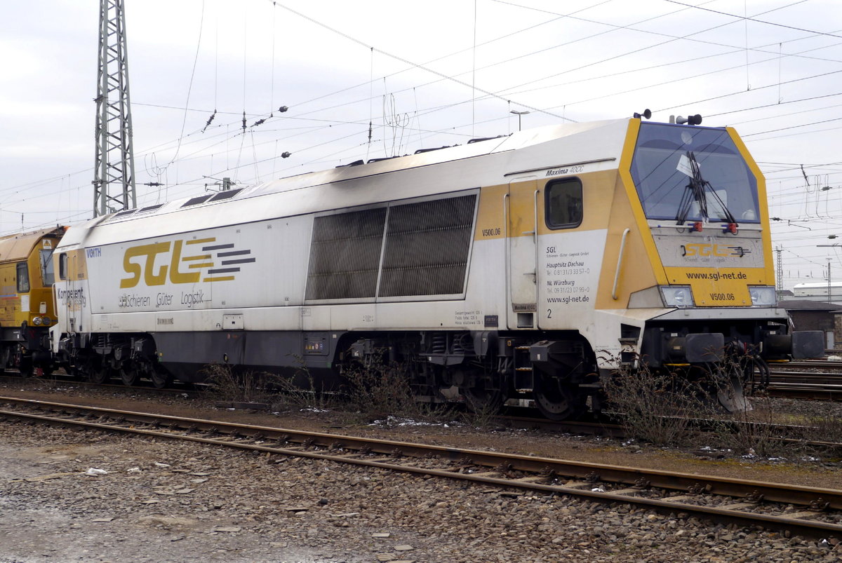 SLG- 264 006-8 in Neuss (Düsseldorfer Straße), 18.3.18.