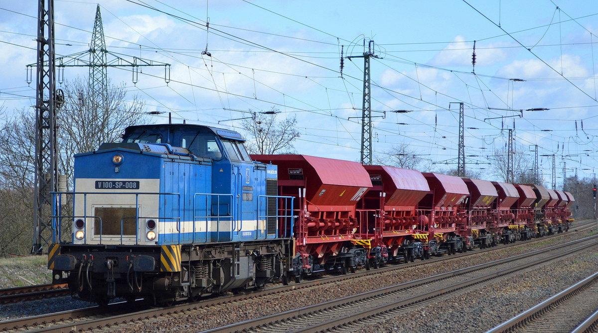 SLG - Spitzke Logistik GmbH, Großbeeren mit  V 100-SP-008  [NVR-Nummer: 92 80 1203 128-4 D-SLG] und einem Schotterzug WFL Schüttgutwagen am 11.03.20 Bf. Saarmund. 