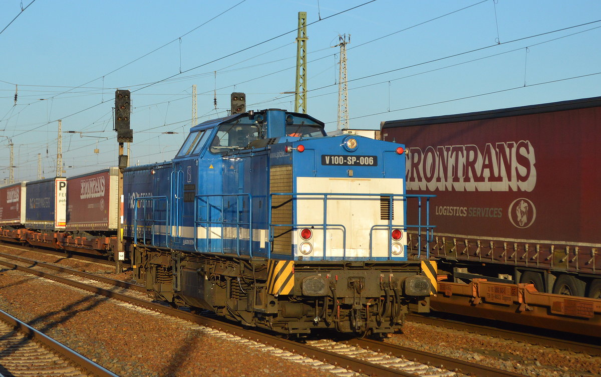 SLG - Spitzke Logistik GmbH, Großbeeren [D] mit  V 100-SP-006  [NVR-Nummer: 92 84 2203 006-6 NL-SLG] am 02.03.21 Durchfahrt BF. Flughafen BER Terminal 5.