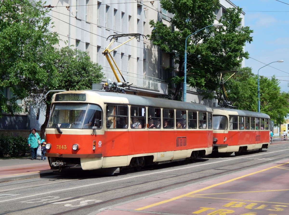 Slowakei / Straenbahn Bratislava: Tatra T3G - Wagen 7843 ...aufgenommen im Mai 2015 an der Haltestelle  Blumentl  in Bratislava.