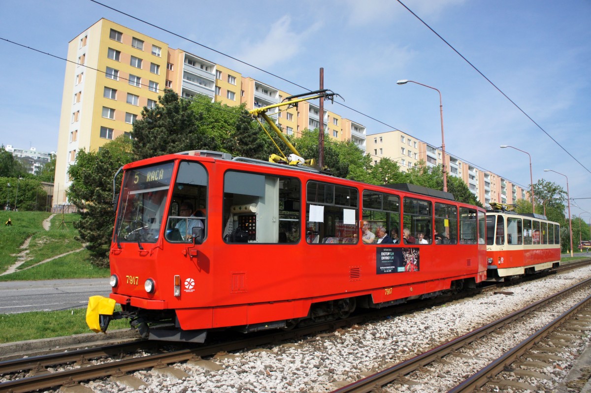 Slowakei / Straßenbahn Bratislava: Tatra T6A5 - Wagen 7917 ...aufgenommen im Mai 2015 in der Nähe der Haltestelle  MiÚ Karlova Ves  in Bratislava.