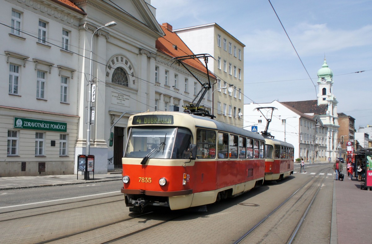 Slowakei / Straßenbahn Bratislava: Tatra T3G - Wagen 7835 ...aufgenommen im Mai 2015 in der Nähe der Haltestelle  Kamenné námestie  in Bratislava.
