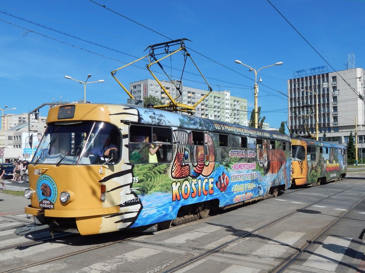 Slowakei / Straßenbahn Košice: Tatra T3 - Wagennummer 415 / Tatra T3 - Wagennummer 416 ...aufgenommen an der zentralen Haltestelle  Námestie osloboditel`ov  im Juni 2014.